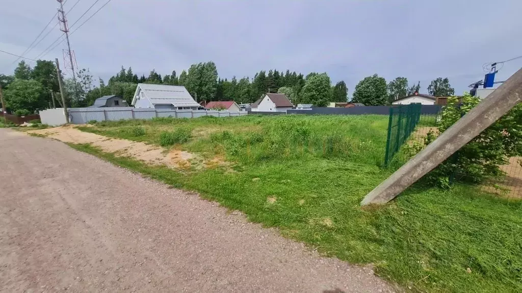 Участок в Ленинградская область, Выборгский район, Рощинское городское ... - Фото 1