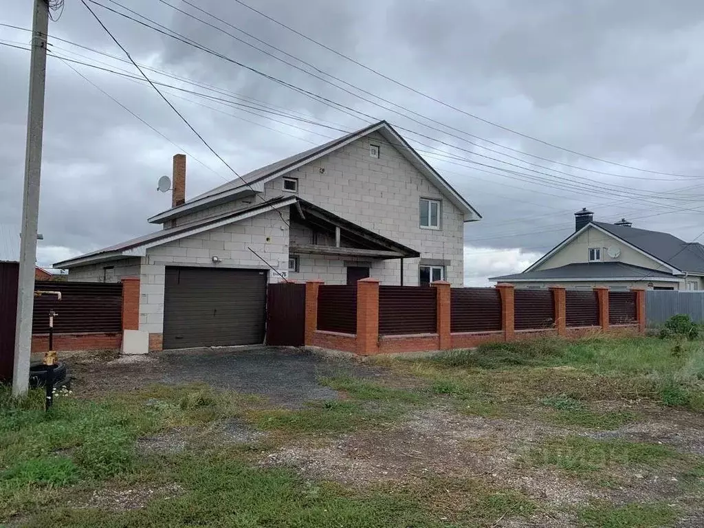 Дом в Самарская область, Красный Яр с/пос, с. Красный Яр ул. ... - Фото 1