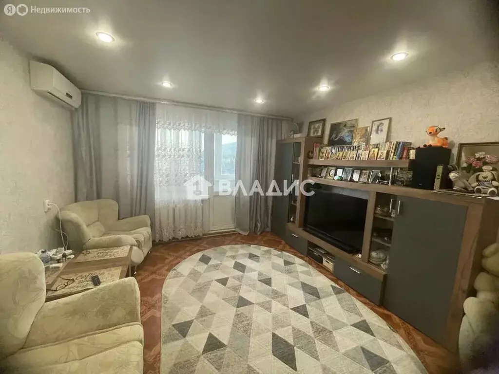 3-комнатная квартира: Пенза, улица Бородина, 25 (67.3 м) - Фото 1