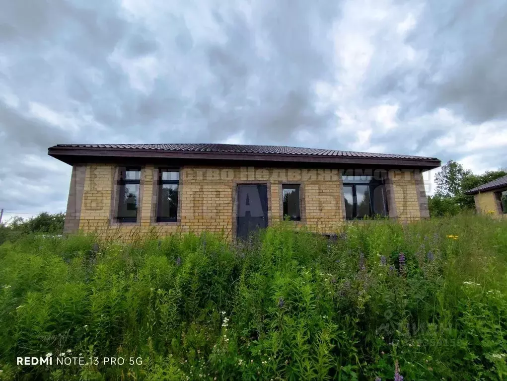Дом в Смоленская область, Смоленск ул. Лавочкина, 107 (100 м) - Фото 1