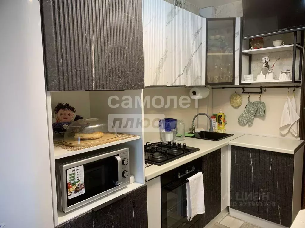 3-к кв. Татарстан, Нижнекамск ул. Менделеева, 32Б (59.3 м) - Фото 1