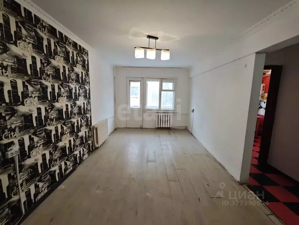 1-к кв. Калужская область, Калуга пл. Победы, 2 (32.0 м) - Фото 0