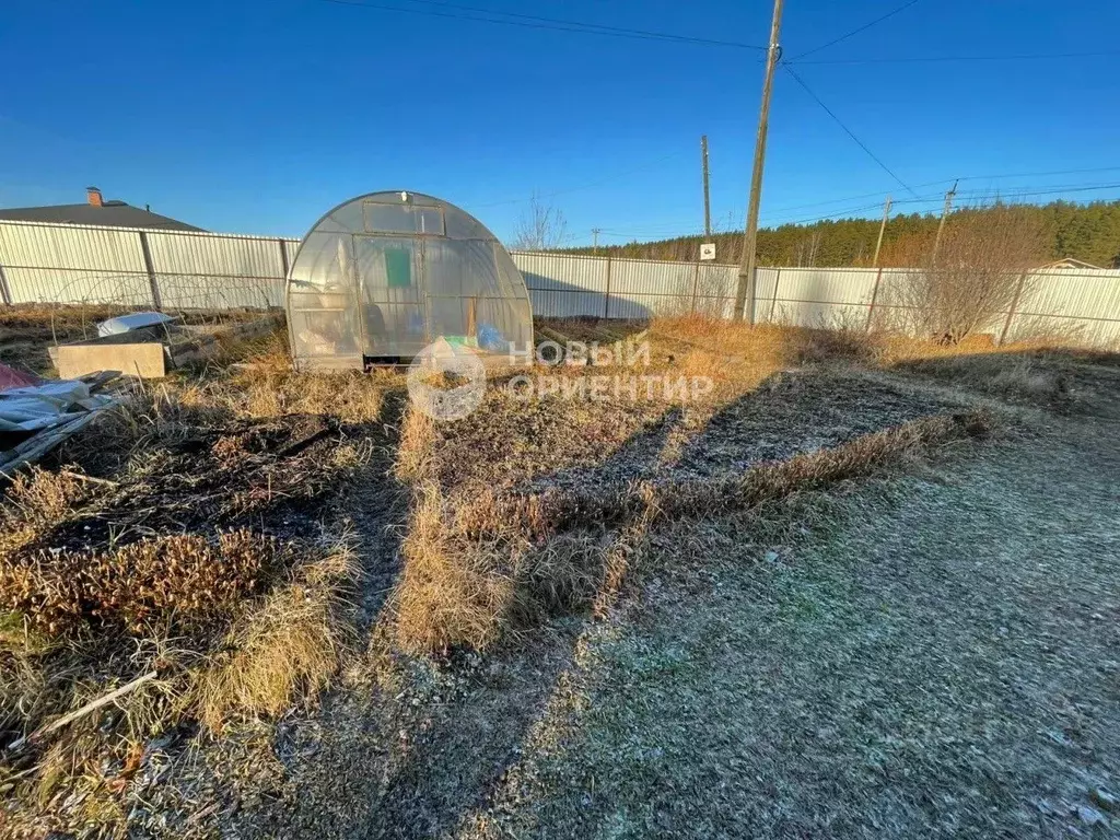 Участок в Свердловская область, Сысертский муниципальный округ, д. ... - Фото 1