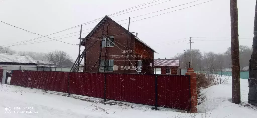 Дом в Приморский край, с. Чугуевка пер. Кустарный (108 м) - Фото 0