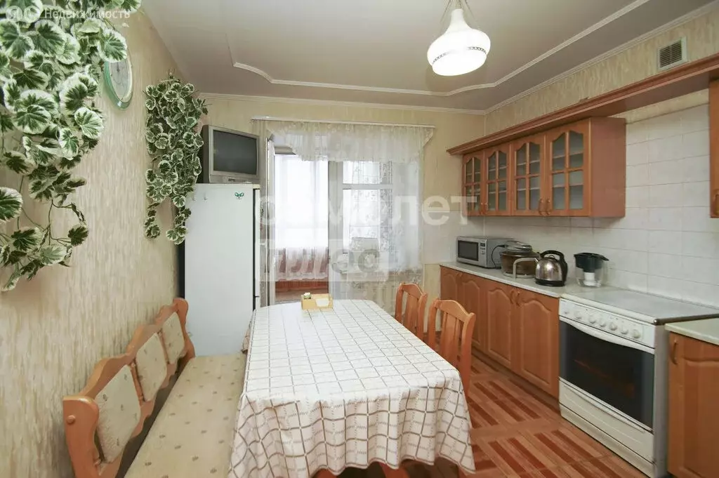 4-комнатная квартира: Омск, улица Маяковского, 16 (120.1 м) - Фото 0
