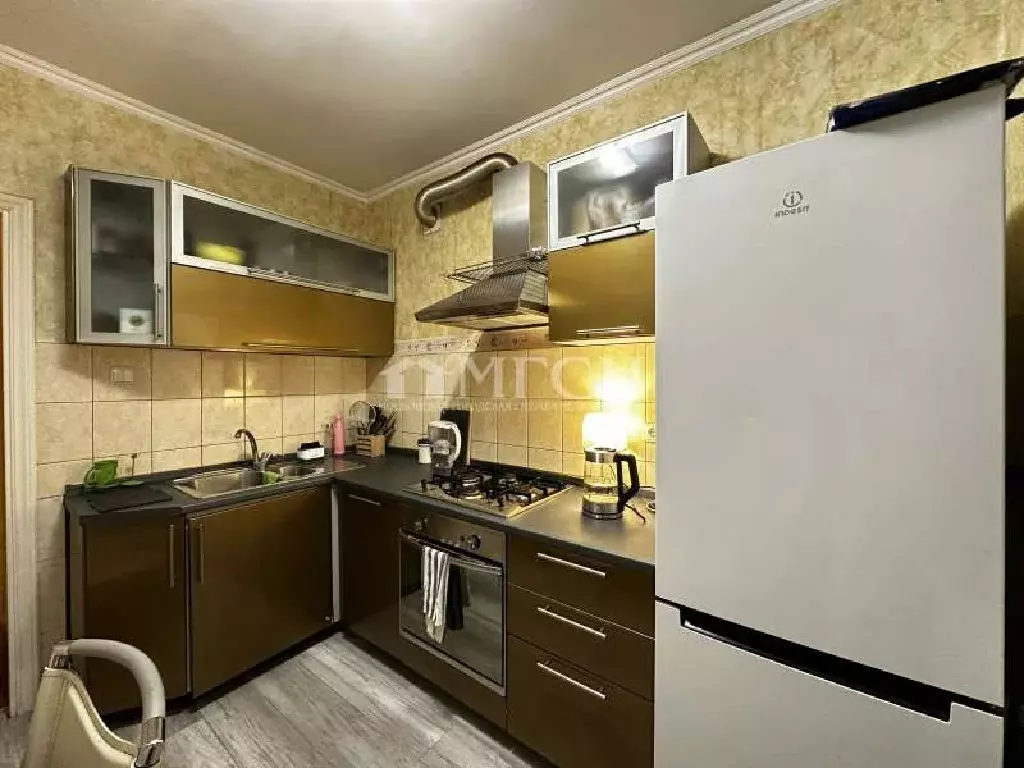 Продается 2-комнатная квартира - Фото 1