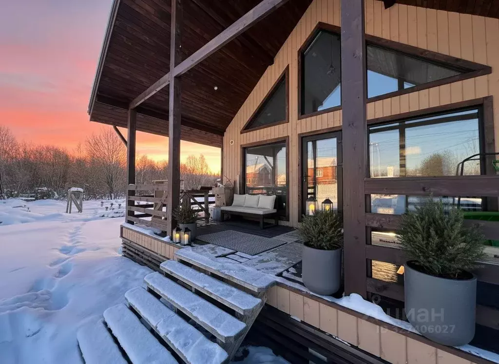 Дом в Ленинградская область, Ломоносовский район, Пениковское с/пос, ... - Фото 1