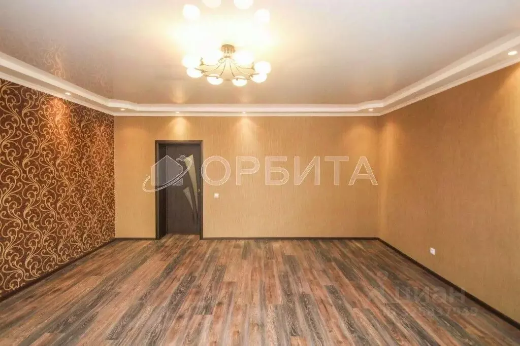 2-к кв. Тюменская область, Тюмень ул. Газовиков, 25к2 (82.2 м) - Фото 2