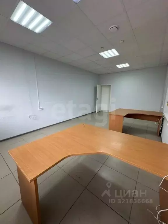 Офис в Ханты-Мансийский АО, Сургут Нефтеюганское ш., 46 (58 м) - Фото 2