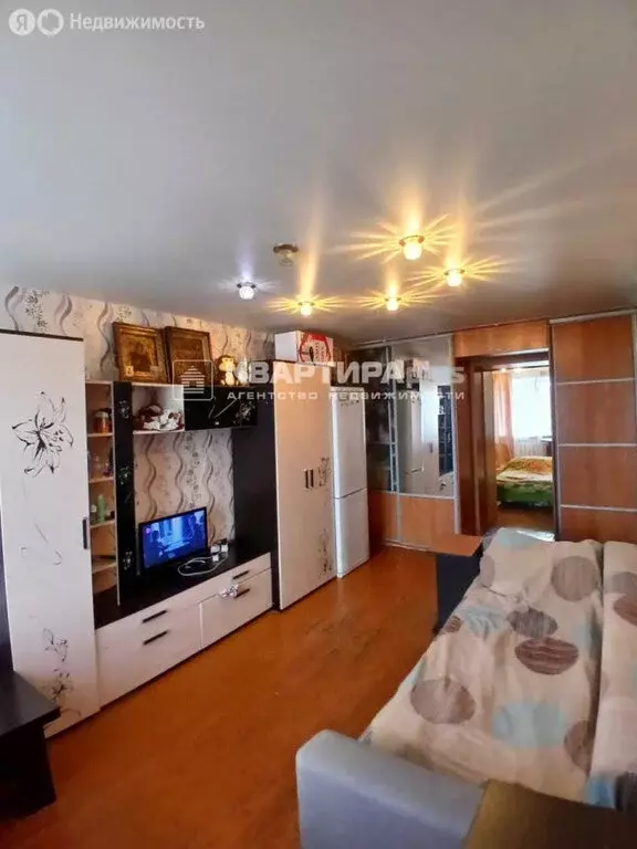 2-комнатная квартира: Кировград, Кировградская улица, 48 (44 м) - Фото 0