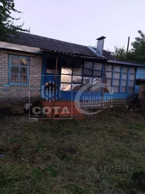 Дом в Воронежская область, Новоольшанское с/пос, пос. Нижнедевицк ул. ... - Фото 1