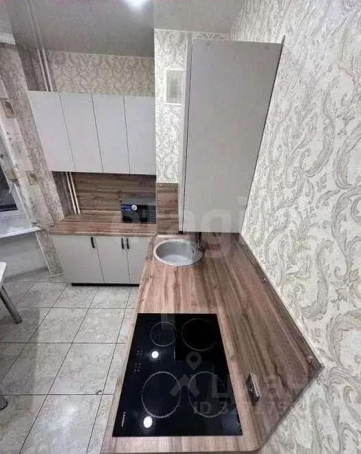 3-к кв. Тюменская область, Тюмень ул. Демьяна Бедного, 83 (72.0 м) - Фото 2