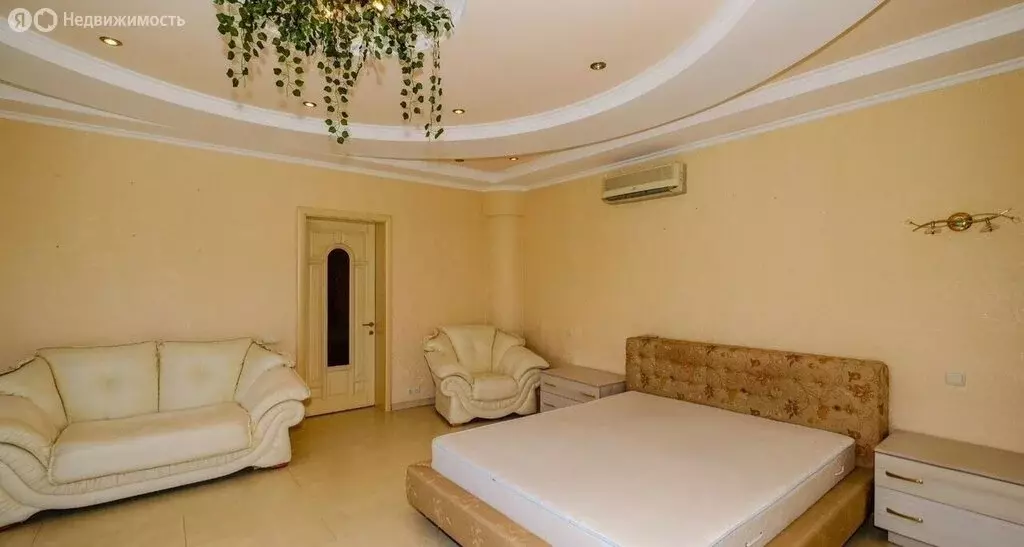 Квартира-студия: Ялта, улица Гоголя, 4 (355 м) - Фото 2