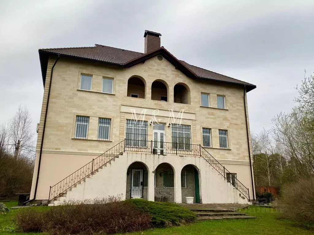Дом в Московская область, Одинцовский городской округ, с. Жаворонки, ... - Фото 0