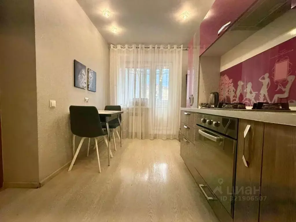 1-к кв. Тамбовская область, Тамбов Советская ул., 163 (47.0 м) - Фото 0