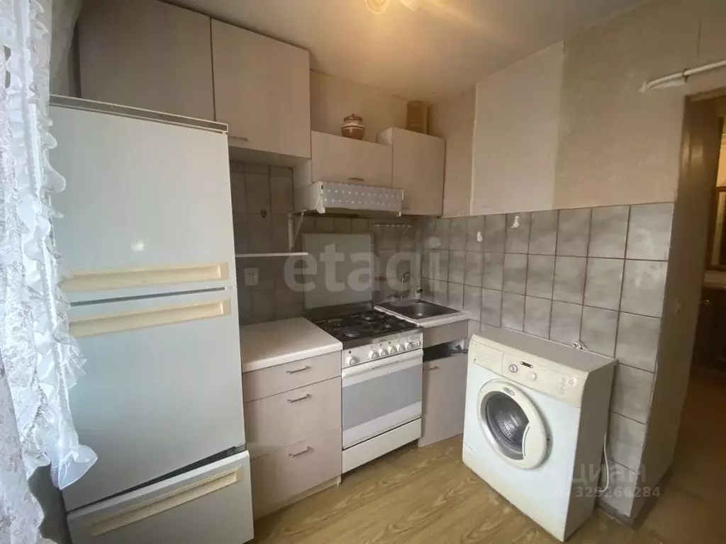 2-к кв. Саратовская область, Саратов ул. Большая Казачья, 118 (46.7 м) - Фото 1