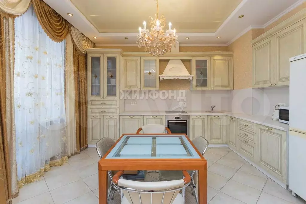 3-к. квартира, 100 м, 4/17 эт. - Фото 1