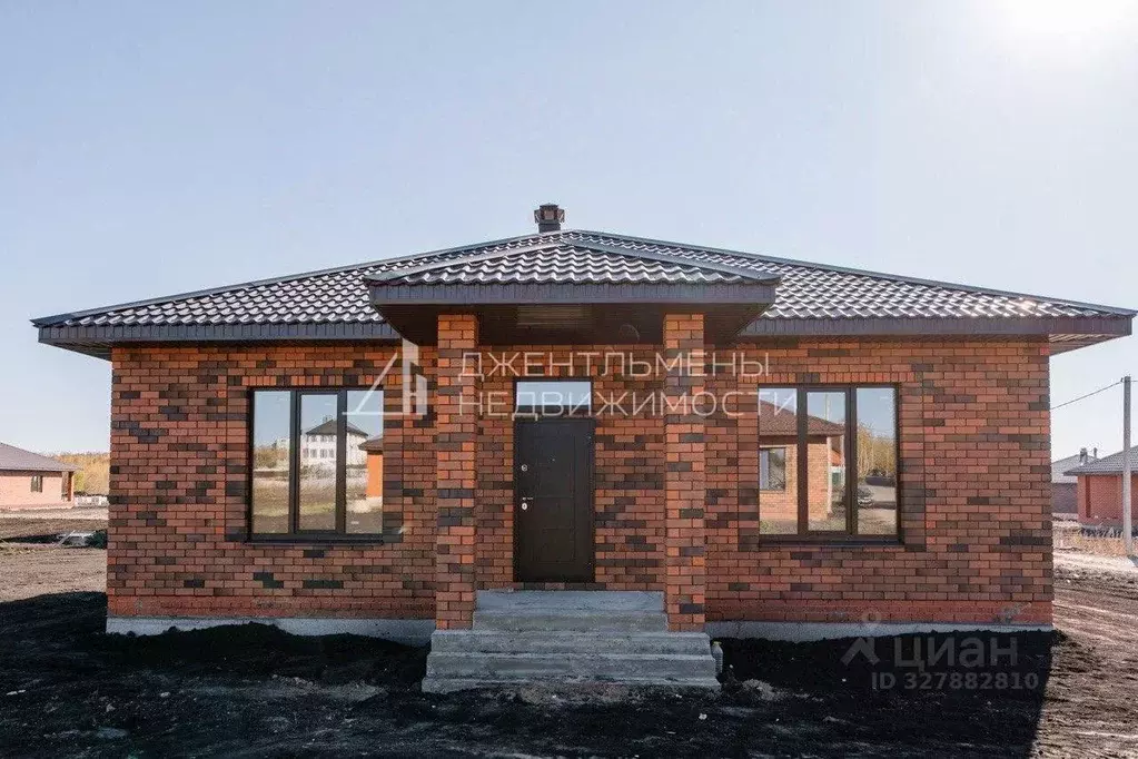 Дом в Пензенская область, Пензенский район, Богословский сельсовет, с. ... - Фото 1