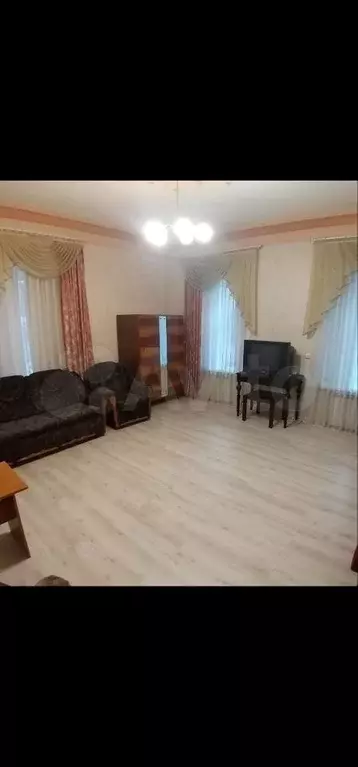 2-к. квартира, 65 м, 1/2 эт. - Фото 1