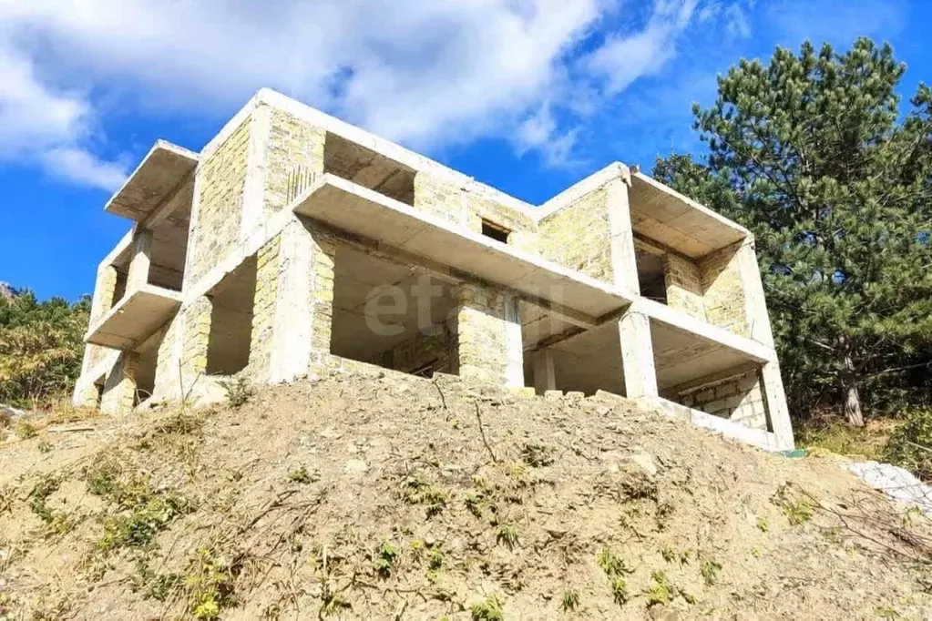 Дом в Крым, Ялта ул. Большевистская, 1 (300 м) - Фото 1