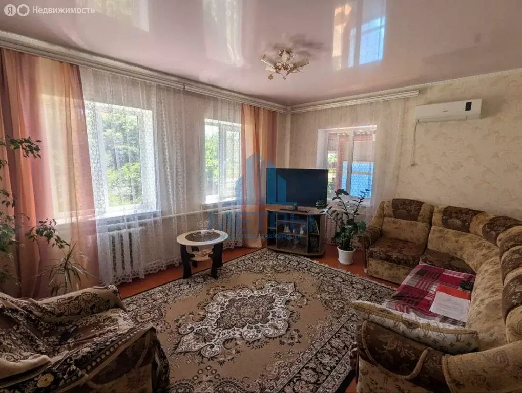 Дом в посёлок городского типа Ахтырский, улица Коммунаров (83.1 м) - Фото 0