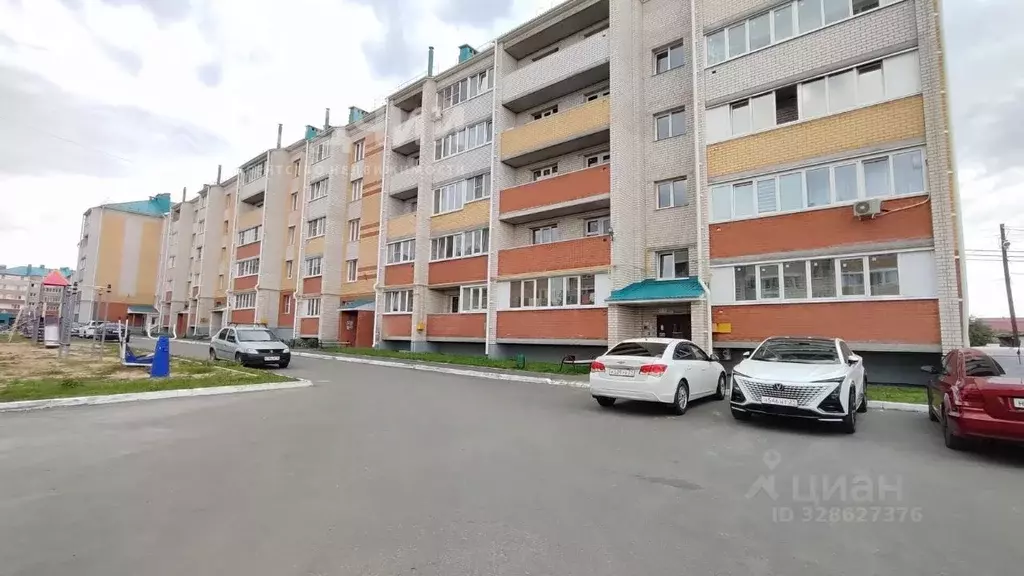 2-к кв. Чувашия, Канаш ул. Чернышевского, 1Б (56.4 м) - Фото 1
