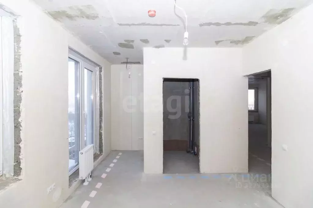 3-к кв. Тюменская область, Тюмень ул. Геннадия Райкова, 19 (66.1 м) - Фото 1