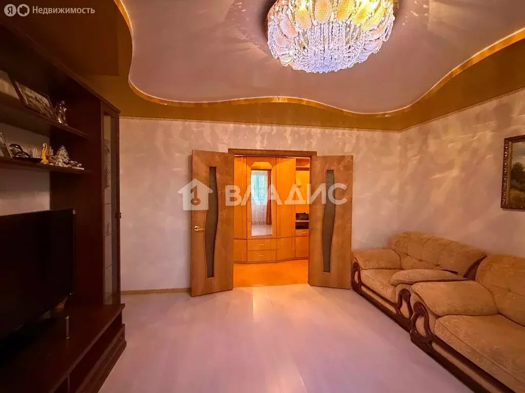 3-комнатная квартира: Тобольск, 8-й микрорайон, 31 (65.5 м) - Фото 1