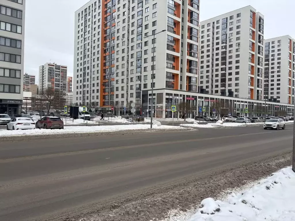 Помещение свободного назначения в Тюменская область, Тюмень ул. ... - Фото 0