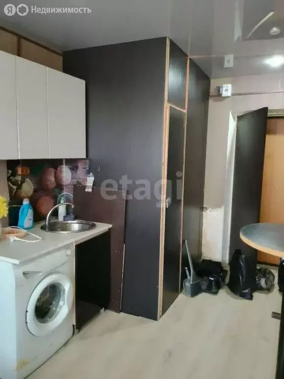 1-комнатная квартира: Нефтекамск, улица Победы, 12 (17 м) - Фото 0