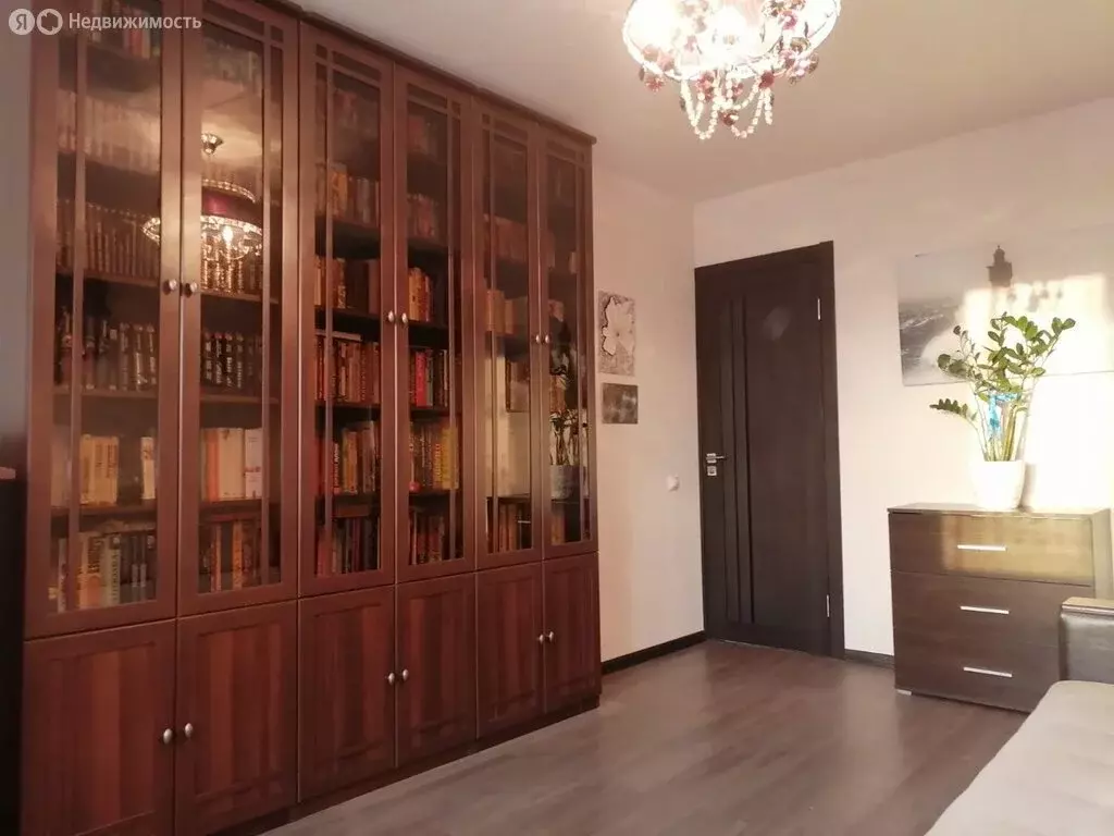 4-комнатная квартира: Геленджик, улица Калинина, 55 (85 м) - Фото 0