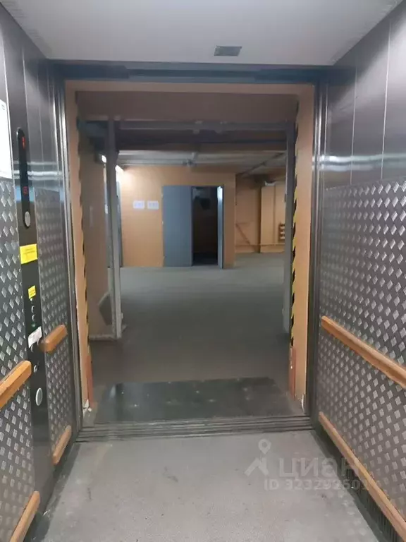 Склад в Санкт-Петербург 19-я Васильевского острова линия, 32к5лит3 ... - Фото 1