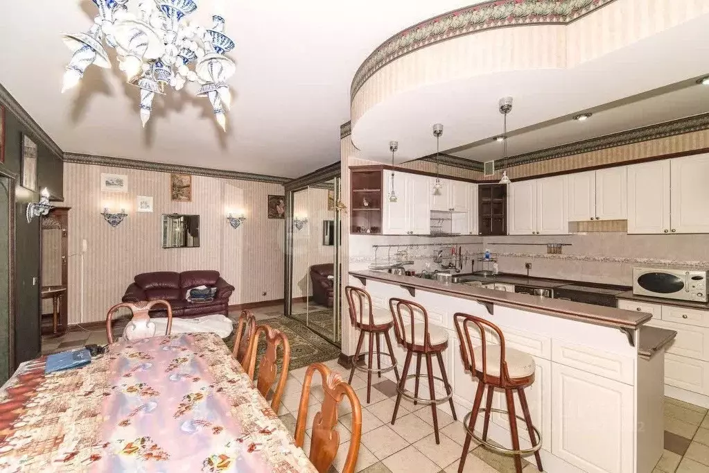 6-к кв. Ханты-Мансийский АО, Сургут ул. Мелик-Карамова, 28/1 (166.0 м) - Фото 2