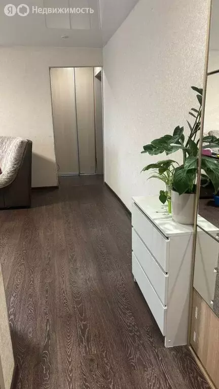 3-комнатная квартира: Верхняя Пышма, Успенский проспект, 42 (53.9 м) - Фото 1