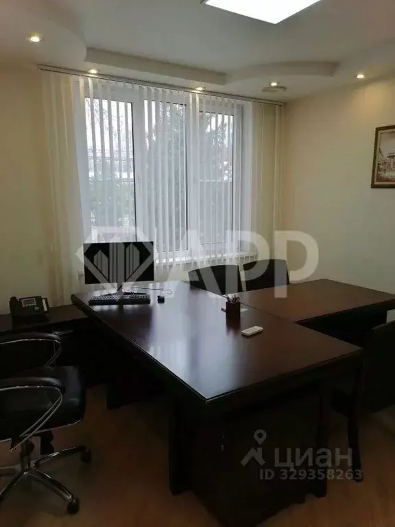 Офис в Удмуртия, Ижевск Автозаводская ул., 7 (700 м) - Фото 1