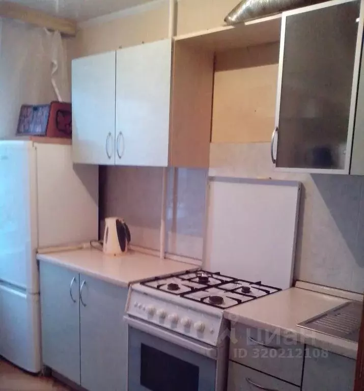 3-к кв. Рязанская область, Рязань ул. Есенина, 110 (65.0 м) - Фото 0