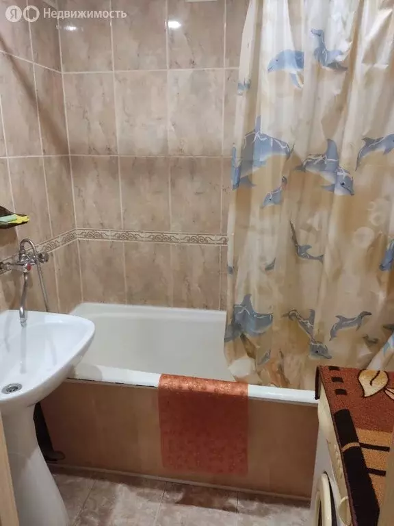 2-комнатная квартира: Курган, улица Бурова-Петрова, 12 (50 м) - Фото 1