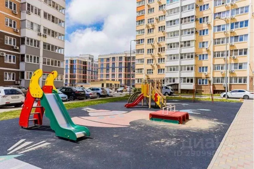 1-к кв. Краснодарский край, Новороссийск Суворовская ул., 77 (39.0 м) - Фото 1