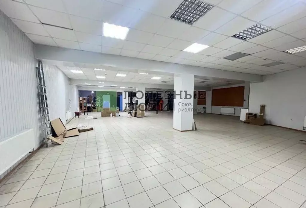 Торговая площадь в Астраханская область, Астрахань Латвийская ул., 40А ... - Фото 1