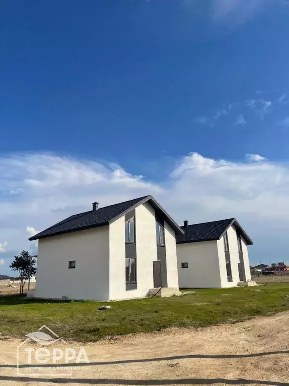 Дом в Крым, Сакский район, с. Уютное ул. Афинская, 2 (133 м) - Фото 2