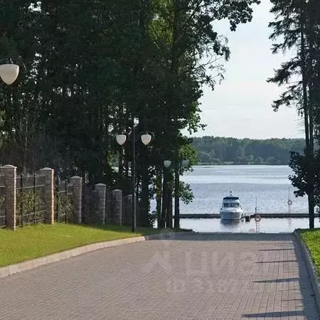 Участок в Московская область, Мытищи городской округ, д. Подольниха, ... - Фото 0