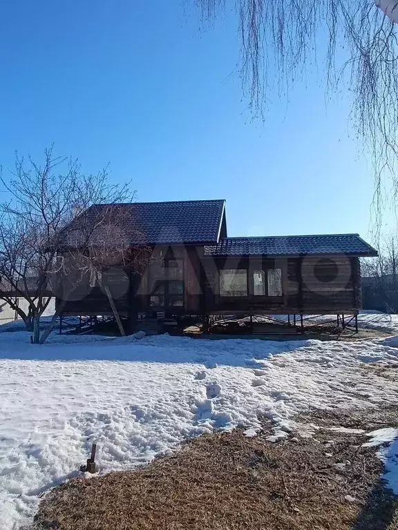 Дом 100 м на участке 10 сот. - Фото 1