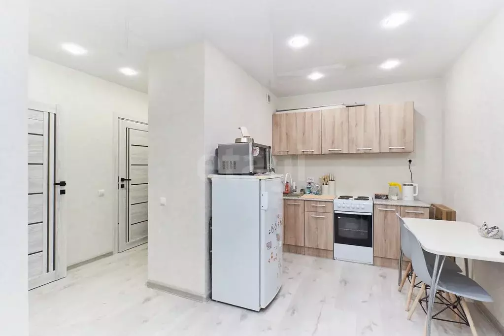 1-к кв. Тюменская область, Тюмень ул. Первооткрывателей, 2 (37.9 м) - Фото 1