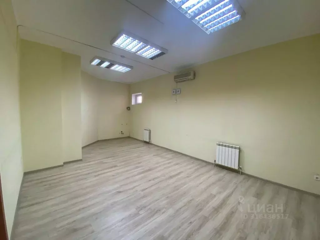 Офис в Краснодарский край, Новороссийск ул. Видова, 1А (26 м) - Фото 1