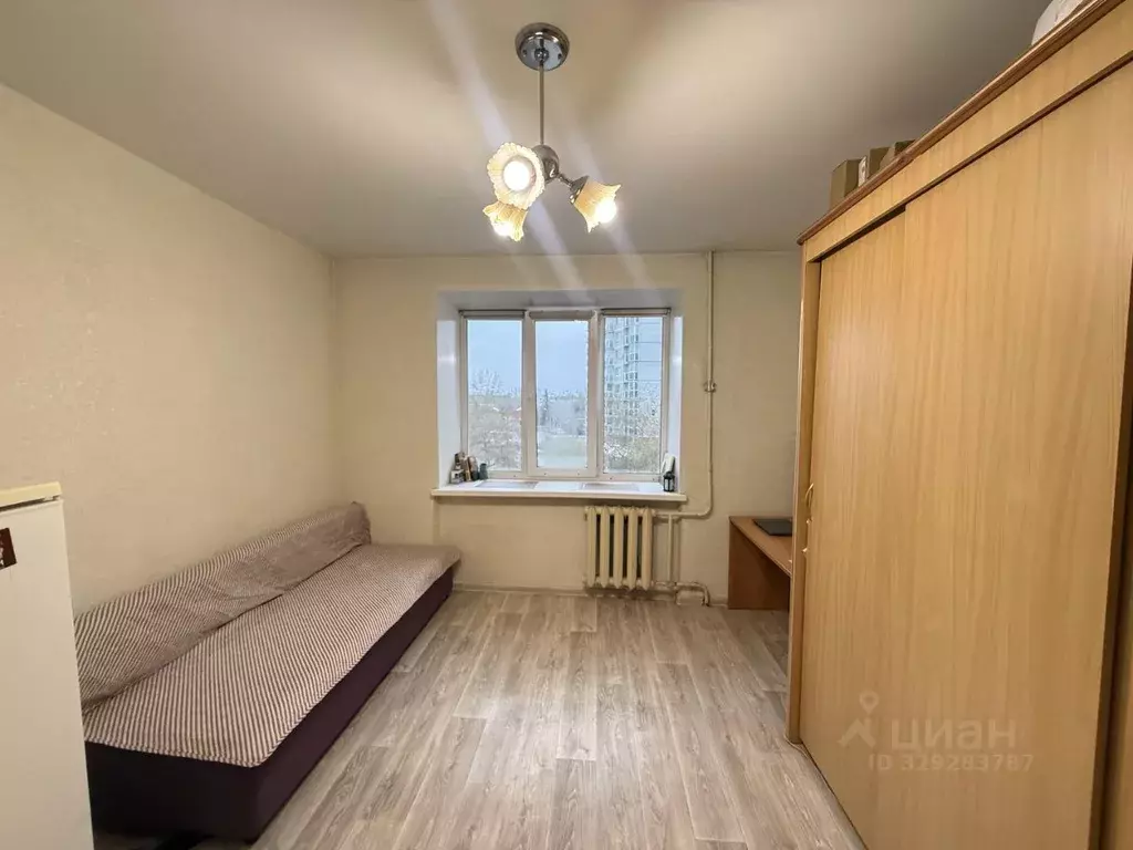 Комната Свердловская область, Екатеринбург ул. Самолетная, 27 (18.2 м) - Фото 2