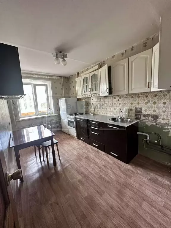 3-к. квартира, 60 м, 3/9 эт. - Фото 0