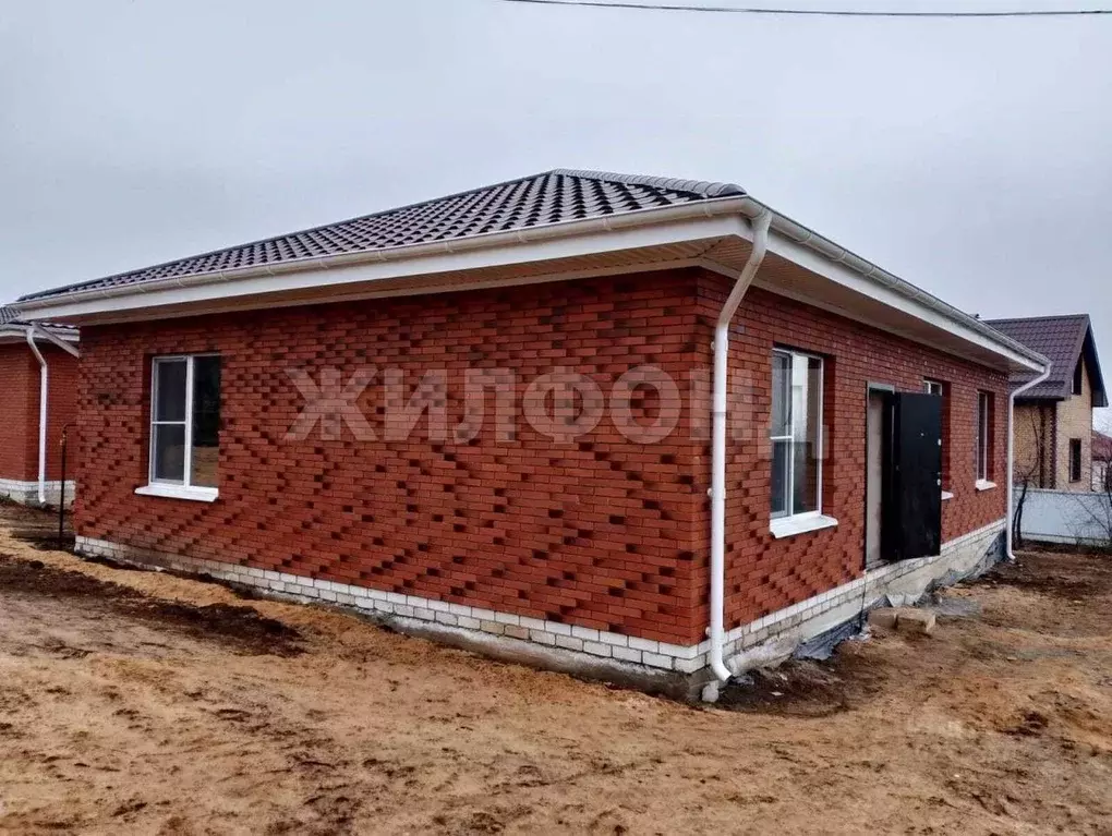 Дом в Воронежская область, Семилуки ул. 8 Марта (92 м) - Фото 1