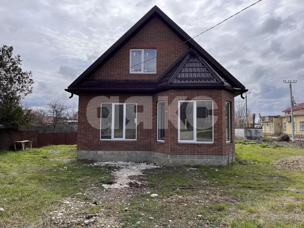 Дом в Адыгея, Майкопский район, Краснооктябрьское с/пос, пос. ... - Фото 1