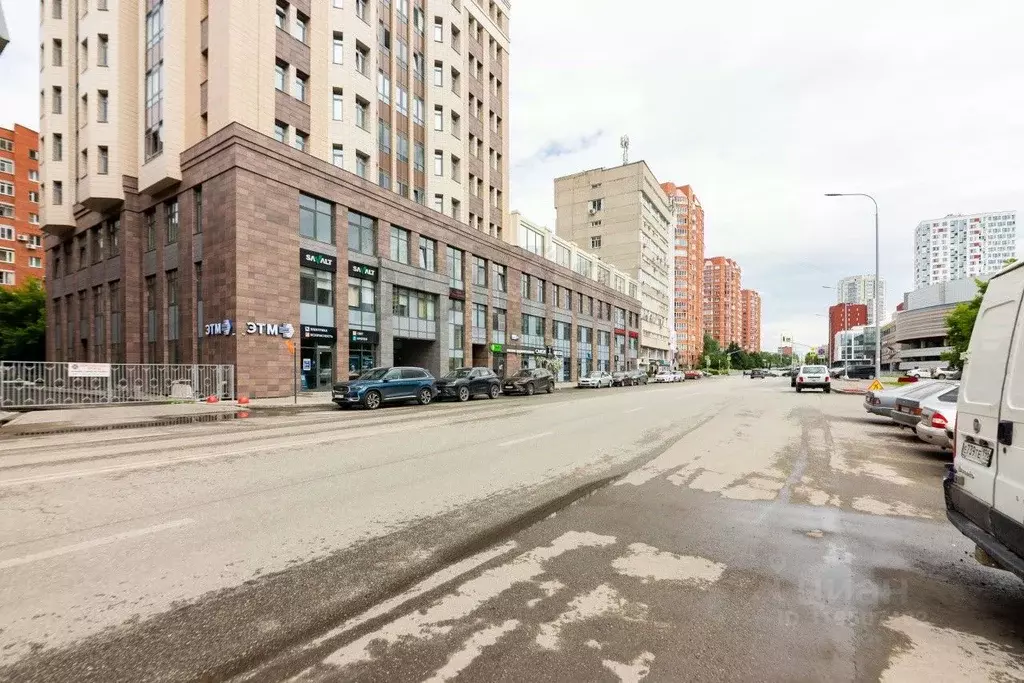 2-к кв. Свердловская область, Екатеринбург ул. Тверитина, 46 (106.2 м) - Фото 1