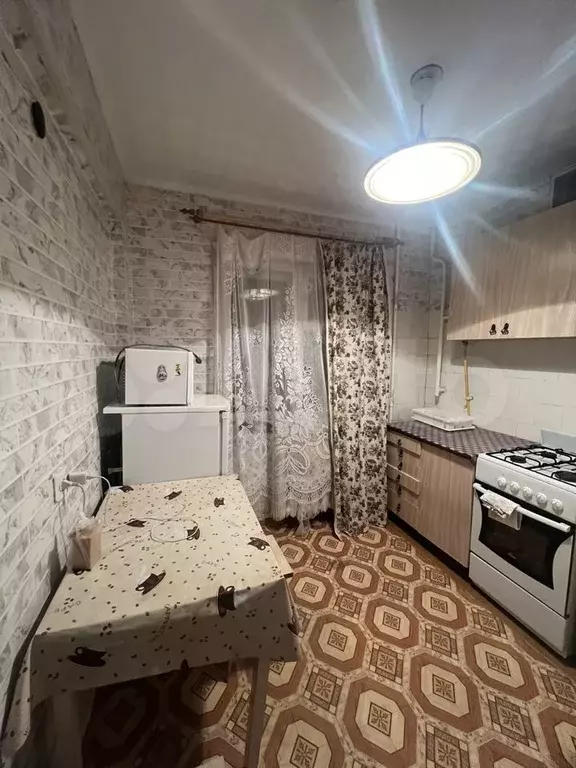 1-к. квартира, 40 м, 1/5 эт. - Фото 1